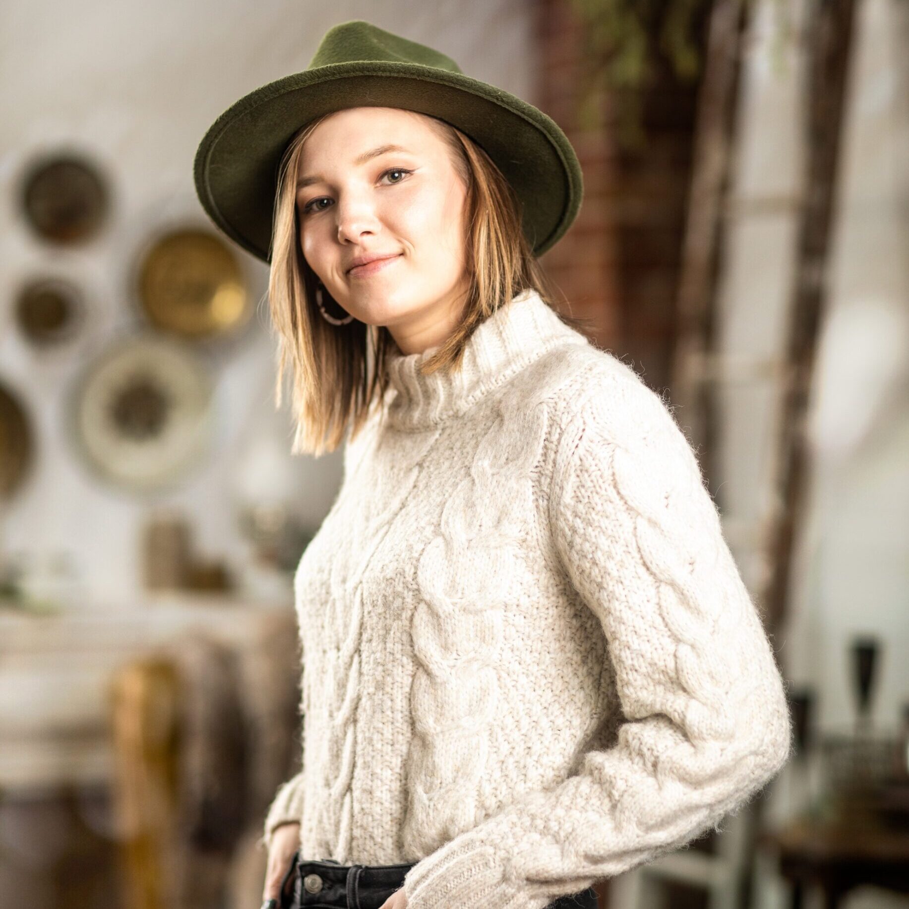 Mercadees Schara Graphic Designer - Jena Carlin Creative Agency Wisconsin food and lifestyle Photographer - 212110_Studio-BTS-Headshots-Jena Carlin_Photography-7850-5web